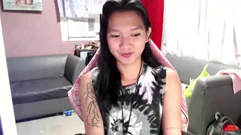 Snapshot of urasian_newra chatting on September 23, 2025, 5:43 am NEWRA ALLISON online show from September 23, 2025, 5:43 am