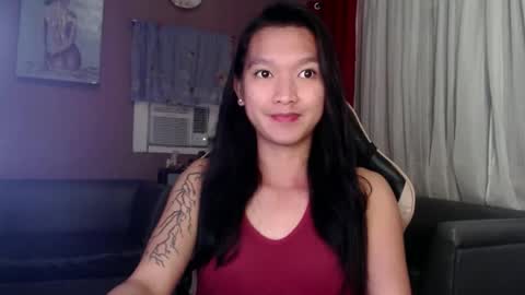 Snapshot of urasian_newra chatting on October 13, 2025, 5:46 pm NEWRA ALLISON online show from October 13, 2025, 5:46 pm