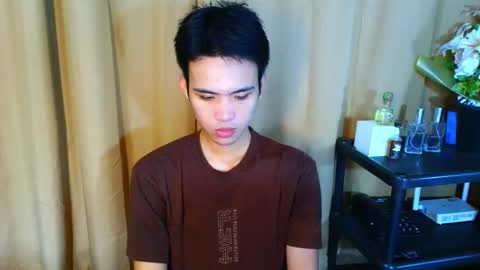 Snapshot of urasiancumboix2 chatting on October 29, 2025, 1:52 am urasiancumboix2 online show from October 29, 2025, 1:52 am