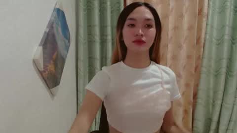 urasianharaxxx online show from December 18, 2024, 6:43 am