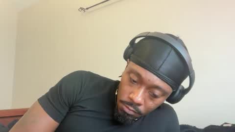 urbandick5 online show from October 22, 2025, 7:13 pm