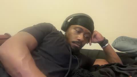 Snapshot of urbandick5 chatting on February 13, 2026, 12:50 am urbandick5 online show from February 13, 2026, 12:50 am