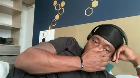 Snapshot of urbandick5 chatting on March 14, 2026, 11:37 am urbandick5 online show from March 14, 2026, 11:37 am