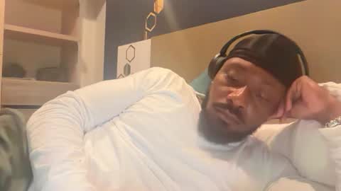 Snapshot of urbandick5 chatting on March 16, 2026, 9:24 am urbandick5 online show from March 16, 2026, 9:24 am