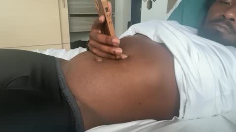 Snapshot of urbandick5 chatting on March 21, 2026, 12:10 pm urbandick5 online show from March 21, 2026, 12:10 pm