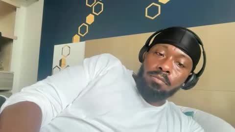 Snapshot of urbandick5 chatting on March 26, 2026, 10:15 pm urbandick5 online show from March 26, 2026, 10:15 pm