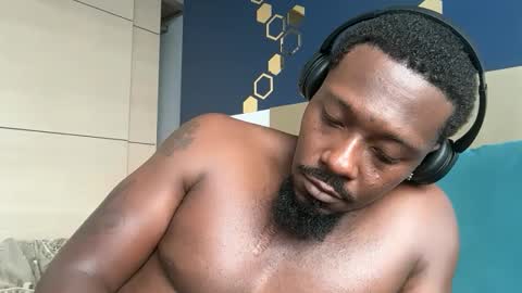 Snapshot of urbandick5 chatting on March 31, 2026, 7:14 pm urbandick5 online show from March 31, 2026, 7:14 pm