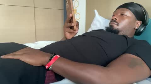 Snapshot of urbandick5 chatting on April 9, 2026, 11:48 am urbandick5 online show from April 9, 2026, 11:48 am