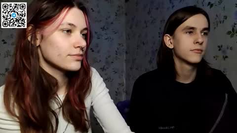 Lisa and Vlad online show from December 17, 2025, 9:10 pm