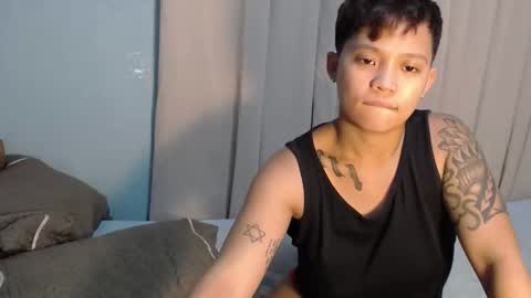 Urbbgurl lynxx  online show from April 22, 2026, 7:59 pm