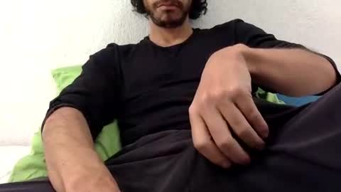 Snapshot of urbestbigdick chatting on December 26, 2024, 8:53 pm urbestbigdick online show from December 26, 2024, 8:53 pm