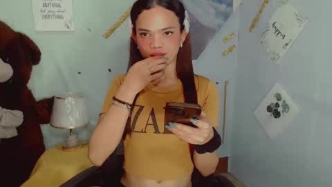 urblossom_ayaxxx online show from February 4, 2025, 1:38 pm
