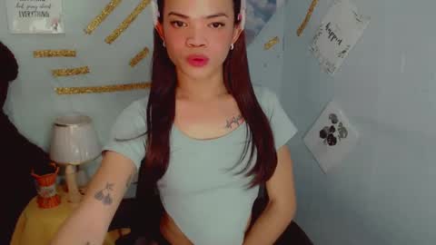 urblossom_ayaxxx online show from February 7, 2025, 1:53 pm