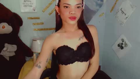 urblossom_ayaxxx online show from February 8, 2025, 11:01 am