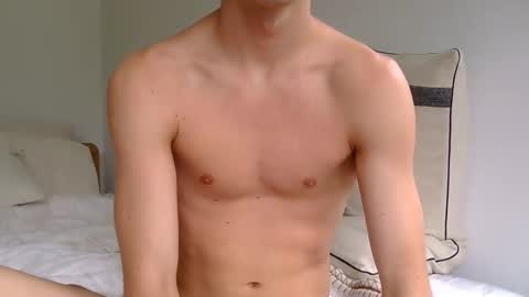 Snapshot of urboyfriendj chatting on March 1, 2026, 9:39 pm urboyfriendj online show from March 1, 2026, 9:39 pm