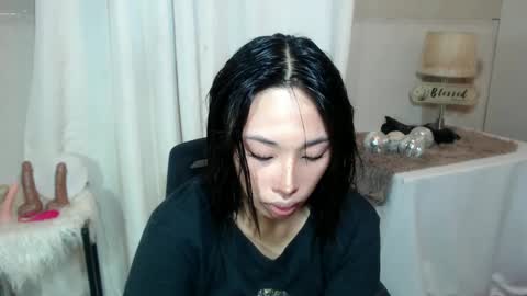 Snapshot of urcrushnextdoor_ chatting on February 7, 2025, 9:05 am urcrushnextdoor_ online show from February 7, 2025, 9:05 am