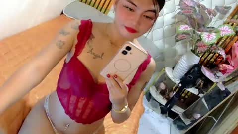 Snapshot of urdream_bride chatting on June 15, 2026, 7:32 am urdream_bride online show from June 15, 2026, 7:32 am