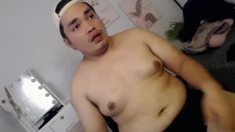 ure_fattytoy143 online show from July 26, 2026, 1:29 pm
