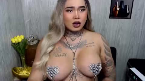 Snapshot of urfabtattooqueen chatting on June 23, 2026, 7:45 pm Maxxie online show from June 23, 2026, 7:45 pm