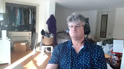 Gregor online show from March 11, 2025, 7:03 pm