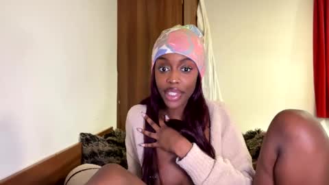 urfavtee online show from March 10, 2026, 4:50 am