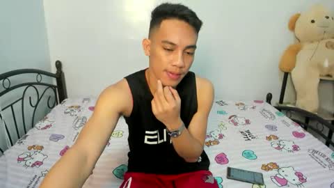 urfucker_vinz online show from February 22, 2026, 12:47 pm