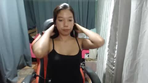 Snapshot of urgirlyflor chatting on February 8, 2026, 10:07 am BB online show from February 8, 2026, 10:07 am