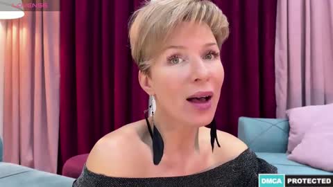 Snapshot of urgoddessjenny chatting on January 2, 2025, 6:45 pm Jenny online show from January 2, 2025, 6:45 pm