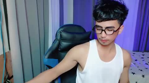 urguy_francis online show from July 5, 2026, 3:56 am