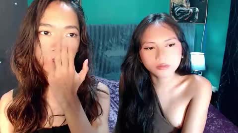 urhot_athena online show from April 24, 2026, 4:53 pm