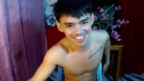 urhunky_boy online show from June 15, 2026, 8:22 pm