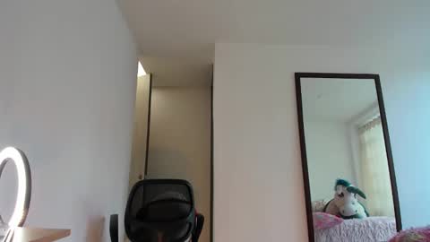 urimare_south online show from January 26, 2025, 9:18 pm