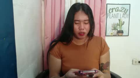 Snapshot of urlovely_sofie chatting on October 26, 2025, 5:19 pm Sofie online show from October 26, 2025, 5:19 pm