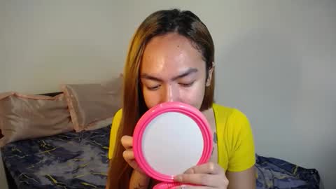 Snapshot of urlovelypinayxxx chatting on October 14, 2025, 10:38 am MIYA online show from October 14, 2025, 10:38 am