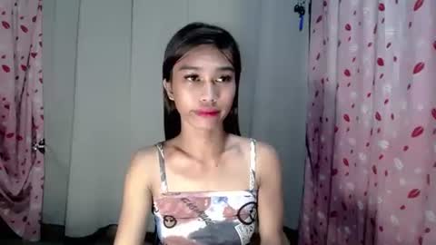 urloverjasmine_xx online show from March 17, 2026, 8:34 pm