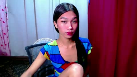 urloverjasmine_xx online show from June 29, 2026, 8:31 am