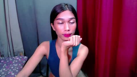 urloverjasmine_xx online show from July 17, 2026, 6:02 pm