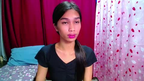 urloverjasmine_xx online show from July 26, 2026, 3:52 pm