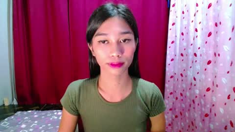 urloverjasmine_xx online show from July 31, 2026, 3:44 pm