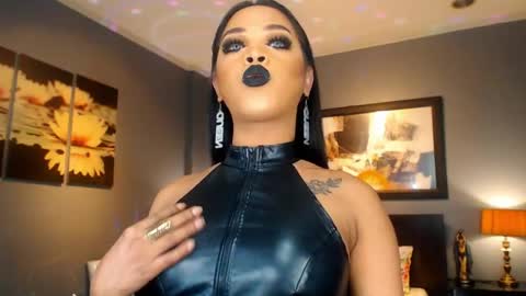 UrMajestyTyra online show from March 17, 2026, 1:10 am