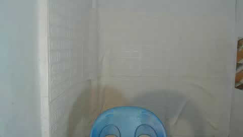 Snapshot of urnaughty_navea18 chatting on March 1, 2025, 12:34 pm Navea online show from March 1, 2025, 12:34 pm