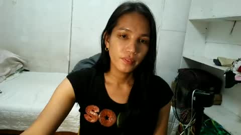 queen julia not into CHEAPGUY online show from June 19, 2026, 12:31 pm