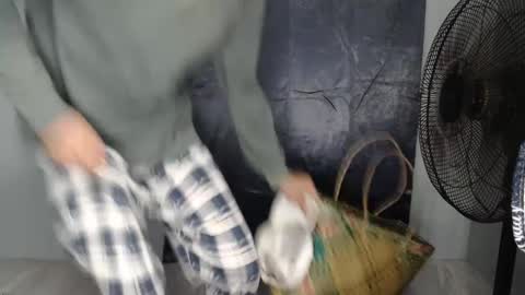 Snapshot of urpinoyasianx chatting on January 26, 2025, 10:24 pm Mel online show from January 26, 2025, 10:24 pm