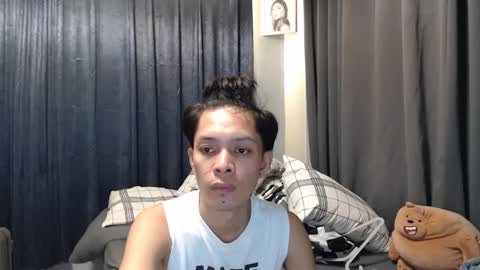 Snapshot of urpinoyasianx chatting on February 14, 2025, 11:10 am Mel online show from February 14, 2025, 11:10 am