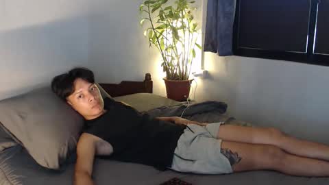 Snapshot of urpinoyasianx chatting on February 16, 2026, 3:46 am Mel online show from February 16, 2026, 3:46 am