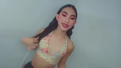 urpretty_mistake online show from February 19, 2026, 5:25 am
