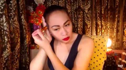 Snapshot of urtimelessbeauty chatting on January 11, 2026, 11:10 pm Merca online show from January 11, 2026, 11:10 pm