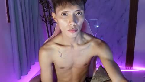 Snapshot of urtwink_jm chatting on April 7, 2026, 2:23 am mark online show from April 7, 2026, 2:23 am