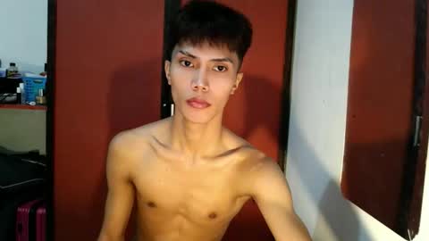 Snapshot of urtwink_jm chatting on April 16, 2026, 10:45 pm mark online show from April 16, 2026, 10:45 pm