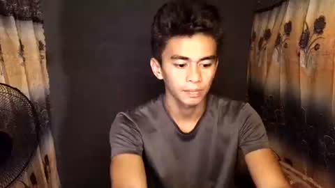 urwild_fuckerxx online show from April 1, 2026, 8:37 am